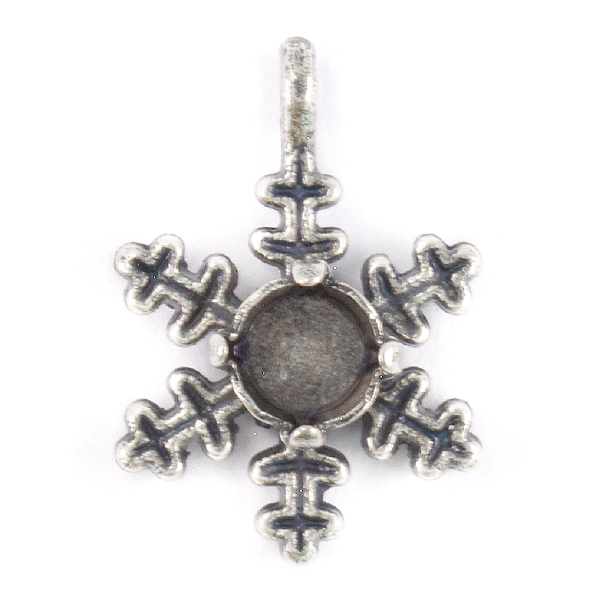 29ss Classic Snowflake Pendant with top loop 