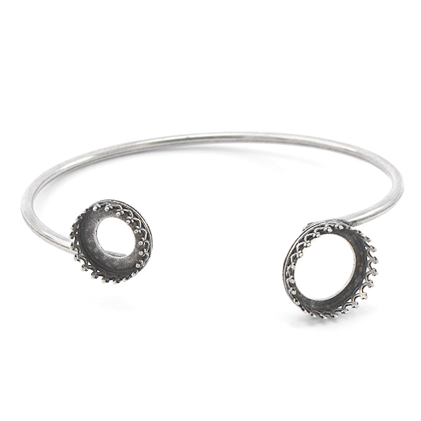 10mm Rivoli, 12mm Rivoli Crown open back settings on Bangle Bracelet