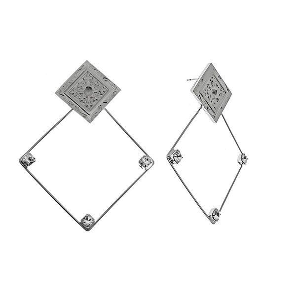 Stud Earring bases: 32pp Decorative Square element with Rhombus frame and 32pp Rhinestones 