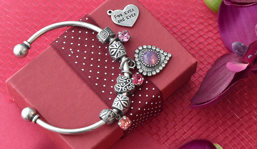 Mother’s day charms bracelet inspiration